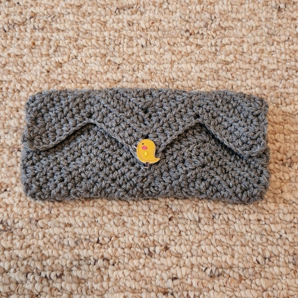 Handmade Crocheted Heather Grey Clutch - Picture 1 of 6